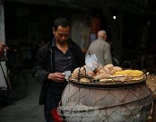 正规管理摊贩小作坊有益食品安全